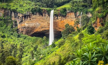 Best Uganda Safari to see waterfalls